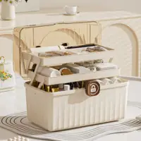 Square-Buckle Medicine Box 1201 / 1202 – in-use scene 3